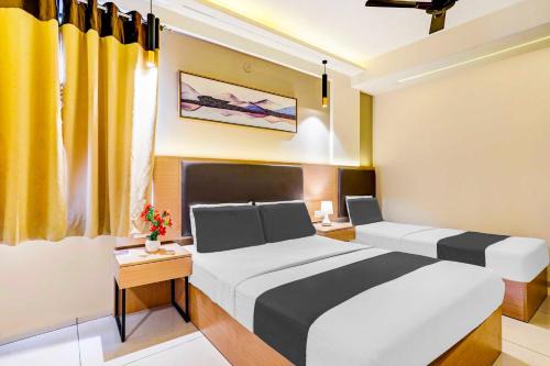 Kalasipalya Hotel | Hotel O Metro Park Opposite Kalasipalya Bus stand