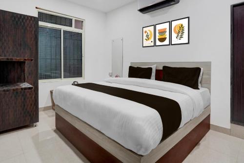 Farrukhabad Hotel | Hotel O The King Heaven