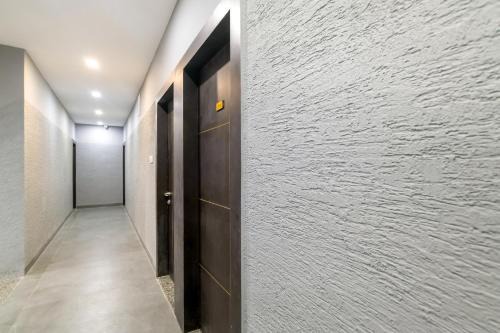Sanwer Hotel | Hotel O The Rudransh Inn