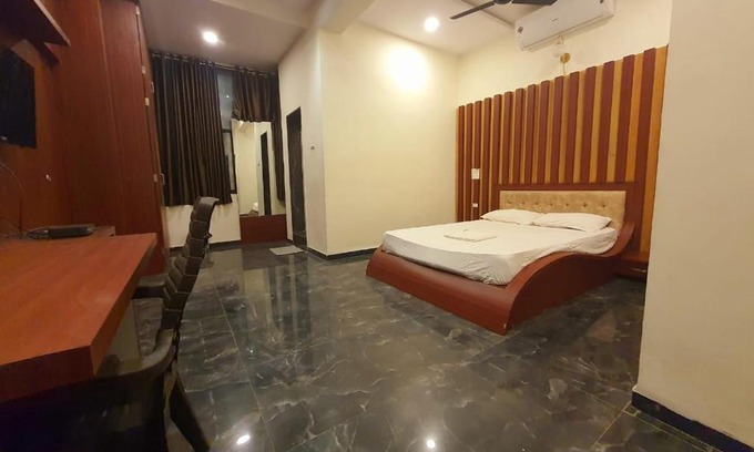 Sangli Hotel | Hotel Om International, Sangli