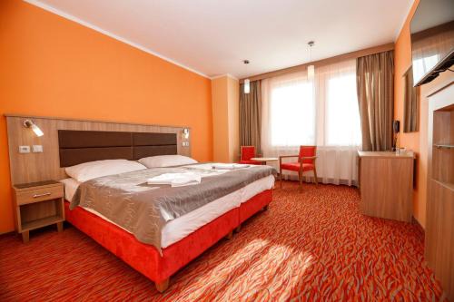 Jaromerice nad Rokytnou Hotel | Hotel Opera