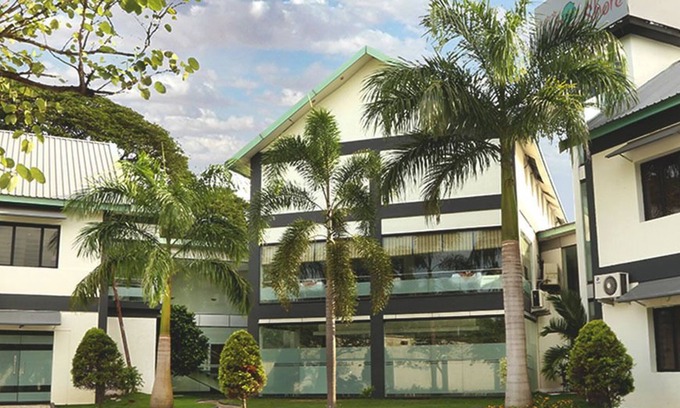Kozhinjampara Hotel | Hotel Palm Shore