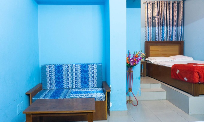 Dhaka House | Hotel Panthapath Residential - Family Room - AC