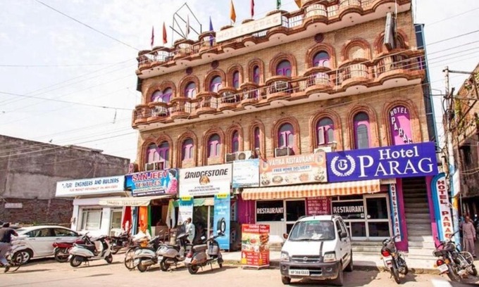 Pathankot Hotel | Hotel Parag, Gurdaspur Road, Pathankot
