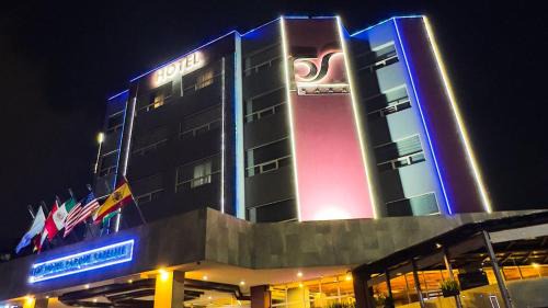 Tlalnepantla de Baz Hotel | Hotel Parque Satelite