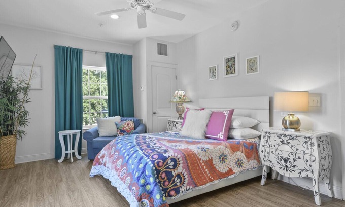 Pass Christian Hotel | Hotel Pass Christian Queen Suite 305