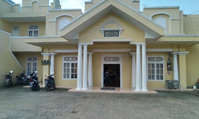Pekalongan Hotel | Hotel Pekalongan Syariah Mitra RedDoorz