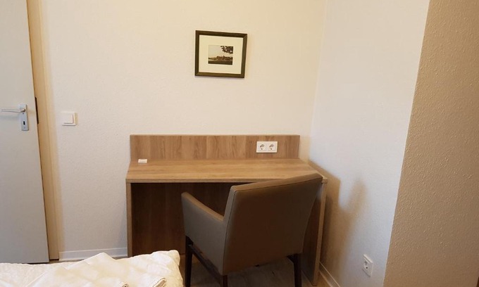 Wesel Hotel | Hotel Pension Haus Pooth