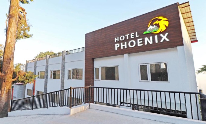 The Mall Road Resort | Hotel Phoenix