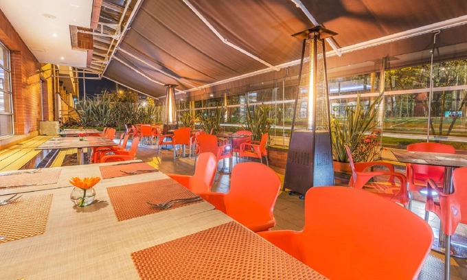 San Patricio Apartment | Hotel Plaza Suites