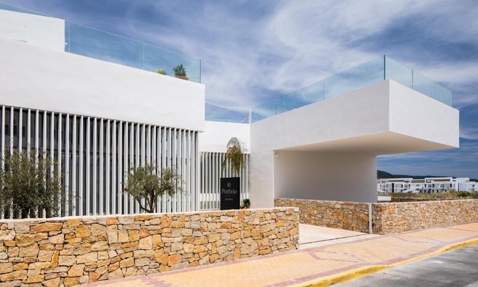 Zahara de los Atunes Hotel | Hotel Porfirio Picota - Adults Recommended