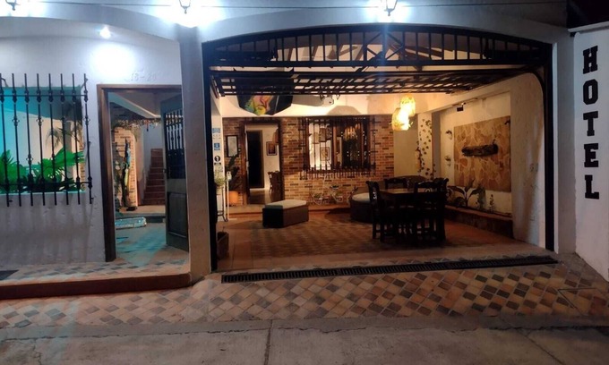 Santa Fe de Antioquia Hotel | Hotel Primavera Santa Fe