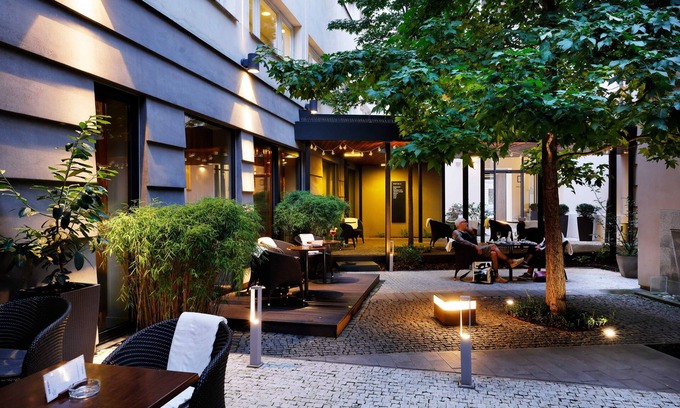 Zizkov Hotel | Hotel Prokop Square