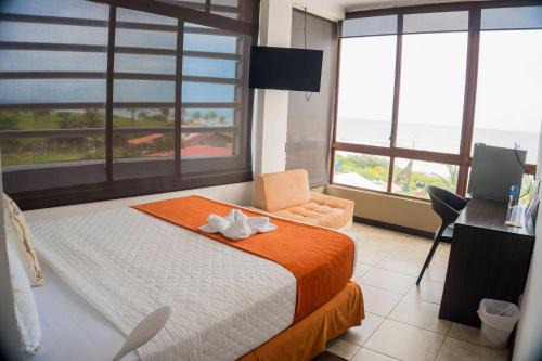 Pedernales Hotel | Hotel Punta Azul