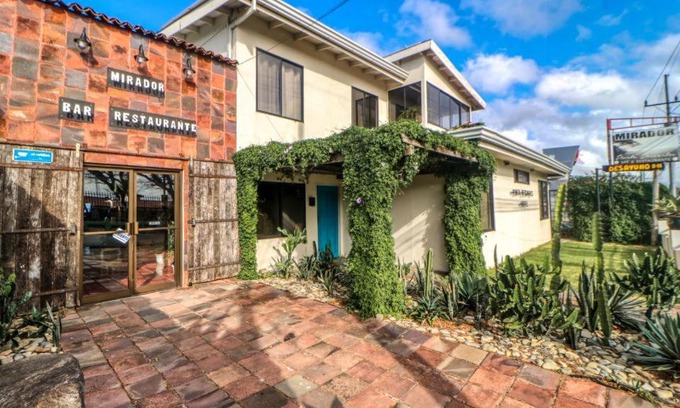 La Cruz Hotel | Hotel Punta Descartes