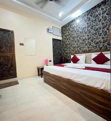 Faizabad Hotel | Hotel Raghukul Palace Ayodhya-By Admiral Group Of Hotels