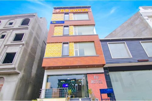 Zirakpur Hotel | Hotel RD ZIRAKPUR
