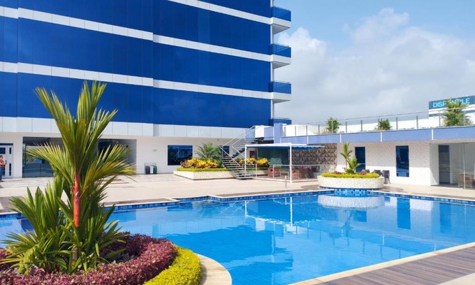 La Esmeralda Hotel | Hotel Real Elim International