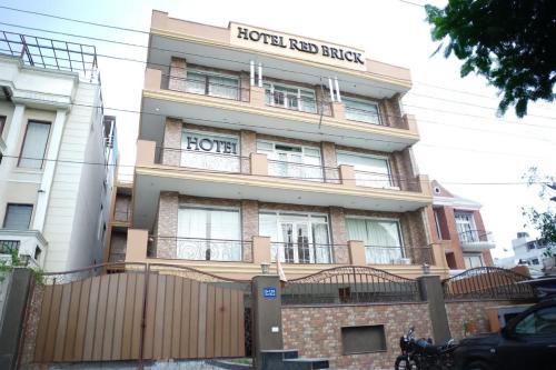 Noida Hotel | Hotel Red Brick By Admire Stay