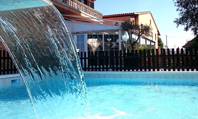 Banyeres del Penedes Hotel | Hotel Restaurant El Bosc
