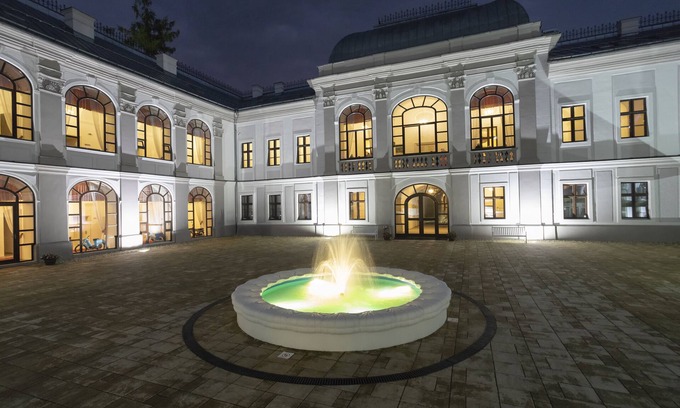 Povazska Bystrica Hotel | Hotel & Restaurant Gino Park Palace