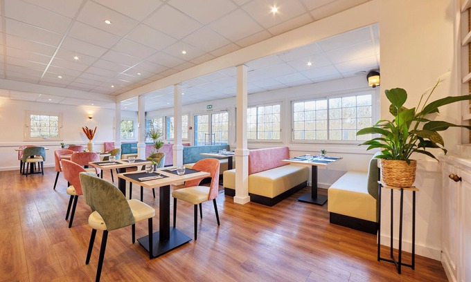 Crevin Hotel | HOTEL RESTAURANT BEL AIR