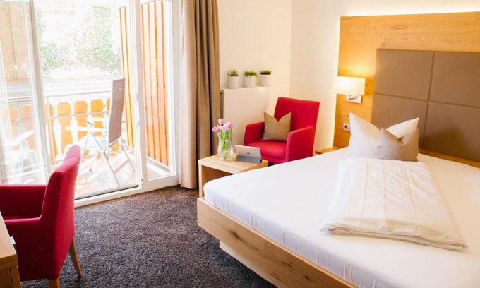 Tegernau Hotel | Hotel-Restaurant Sennhütte im Herzen des Südschwarzwalds
