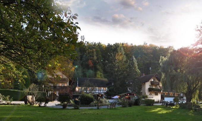 Rollfeld Hotel | Hotel Restaurant Paradeismühle