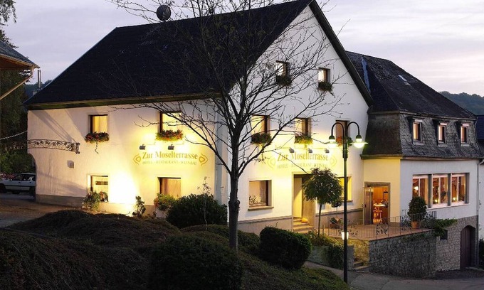 Palzem Hotel | Hotel & Restaurant Zur Moselterrasse