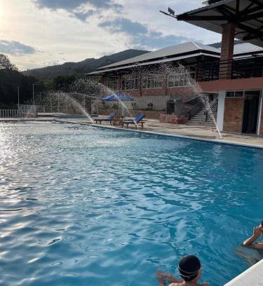 Paramo House | Hotel restaurante la florida