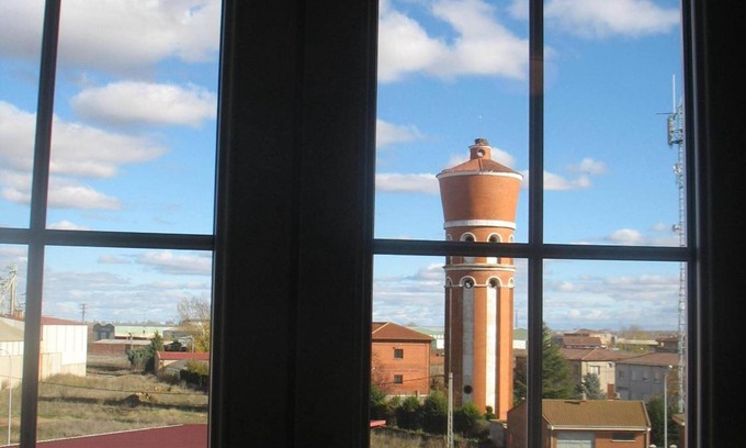 Santa Maria del Paramo Hotel | Hotel Reyes de León