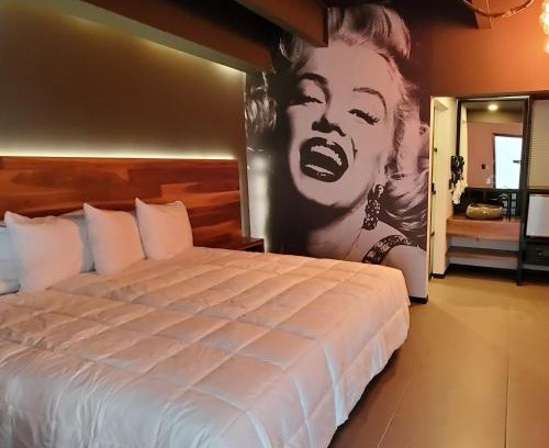 Avenida Revolucion Hotel | HOTEL RIO RITA