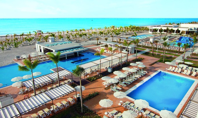 El Farallon del Chiru Resort | Hotel Riu Playa Blanca - All Inclusive