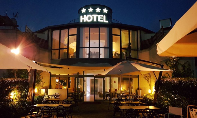 San Lorenzo al Mare Hotel | Hotel Riviera dei Fiori