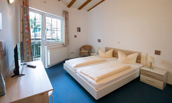 Mainz-Bingen House | Hotel room in Dolgesheim