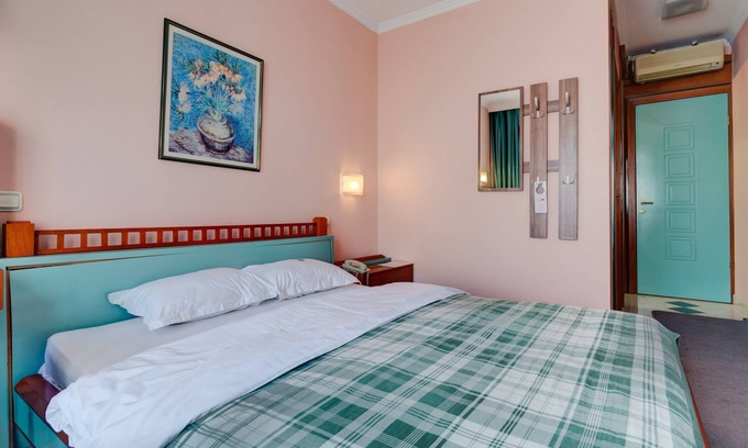 Downtown Hotel | Hotel Room in Podgorica City Center