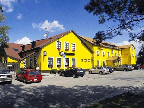 Breclav Hotel | Hotel ROSE Břeclav