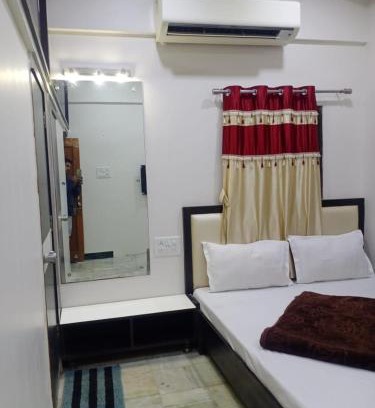 Ambaji Hotel | Hotel Roshan Palace