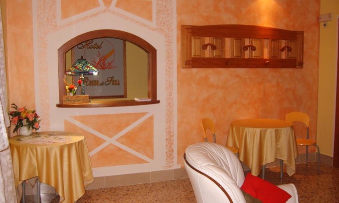 Pietramelara Hotel | Hotel Rosso Di Sera