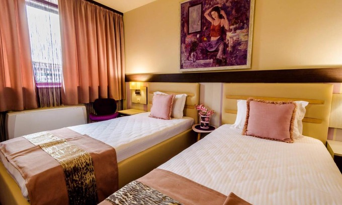 Pleven Hotel | Hotel Rostov