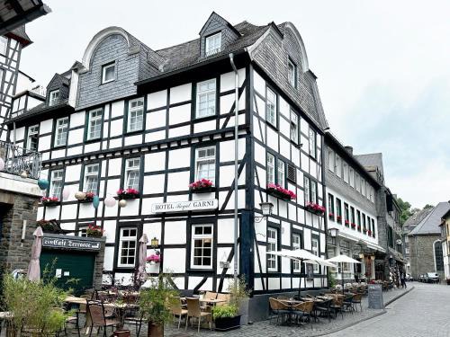 Monschau House | Hotel Royal
