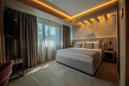 Divcibare Hotel | HOTEL ROYAL MOUNTAIN