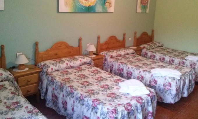 Pesquera de Ebro Hotel | Hotel Rural El Arco