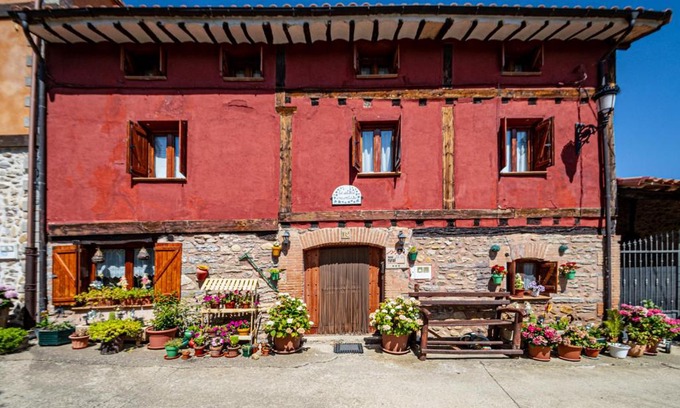Quintanilla del Monte en Rioja Hotel | HOTEL Rural LA ALDEA ENCANTADA