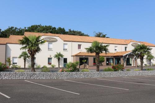 Pornic Hotel | Hotel Salea