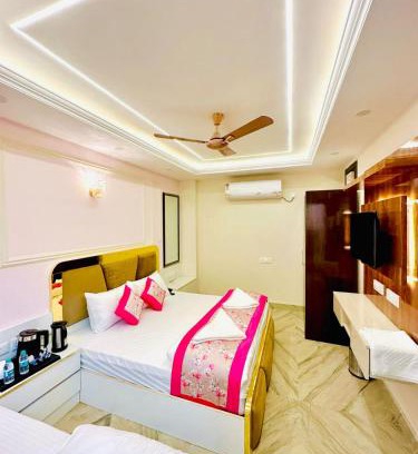Jangpura Hotel | Hotel Samrat Residency 10 Mints Walking Distance Nizamuddin Railway Station
