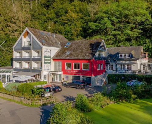 Bad Bertrich Hotel | Hotel Schwanenweiher Bad Bertrich