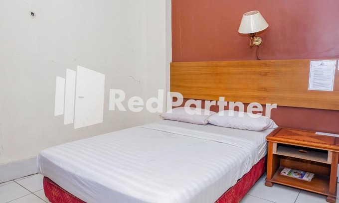 Malabar Hotel | Hotel Sebelas at Jalan Palasari Mitra RedDoorz