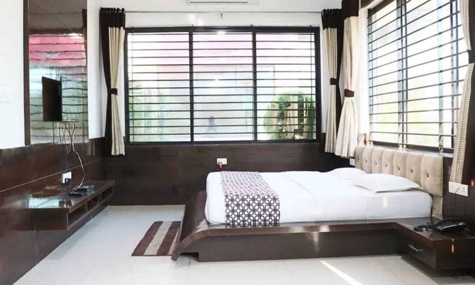 Mandav Hotel | Hotel Shivani Resort
