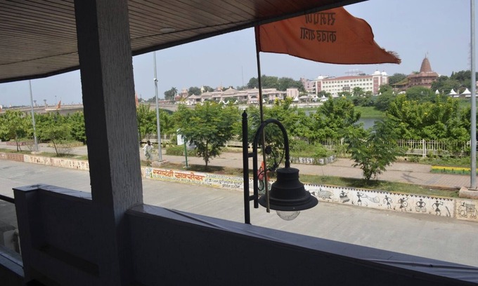 Ujjain Hotel | Hotel Shree Lok